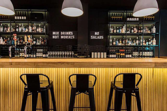 How much does it cost to open a restaurant in Toronto?